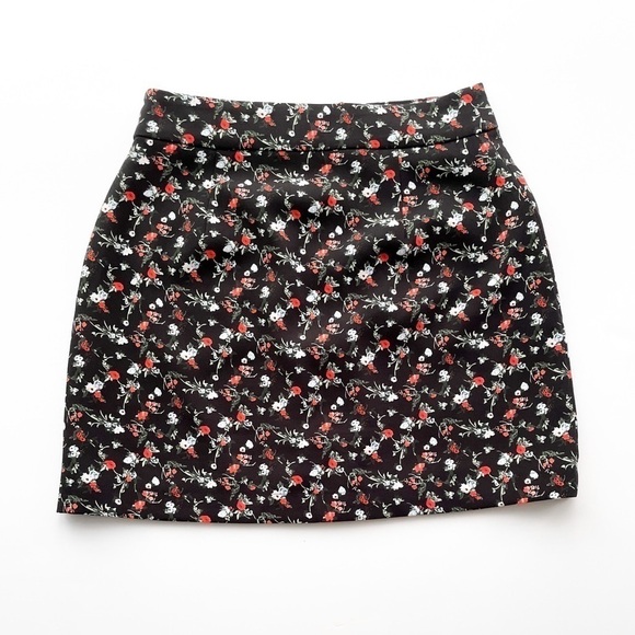 Little Moon Freesia Skirt - Picture 13 of 16